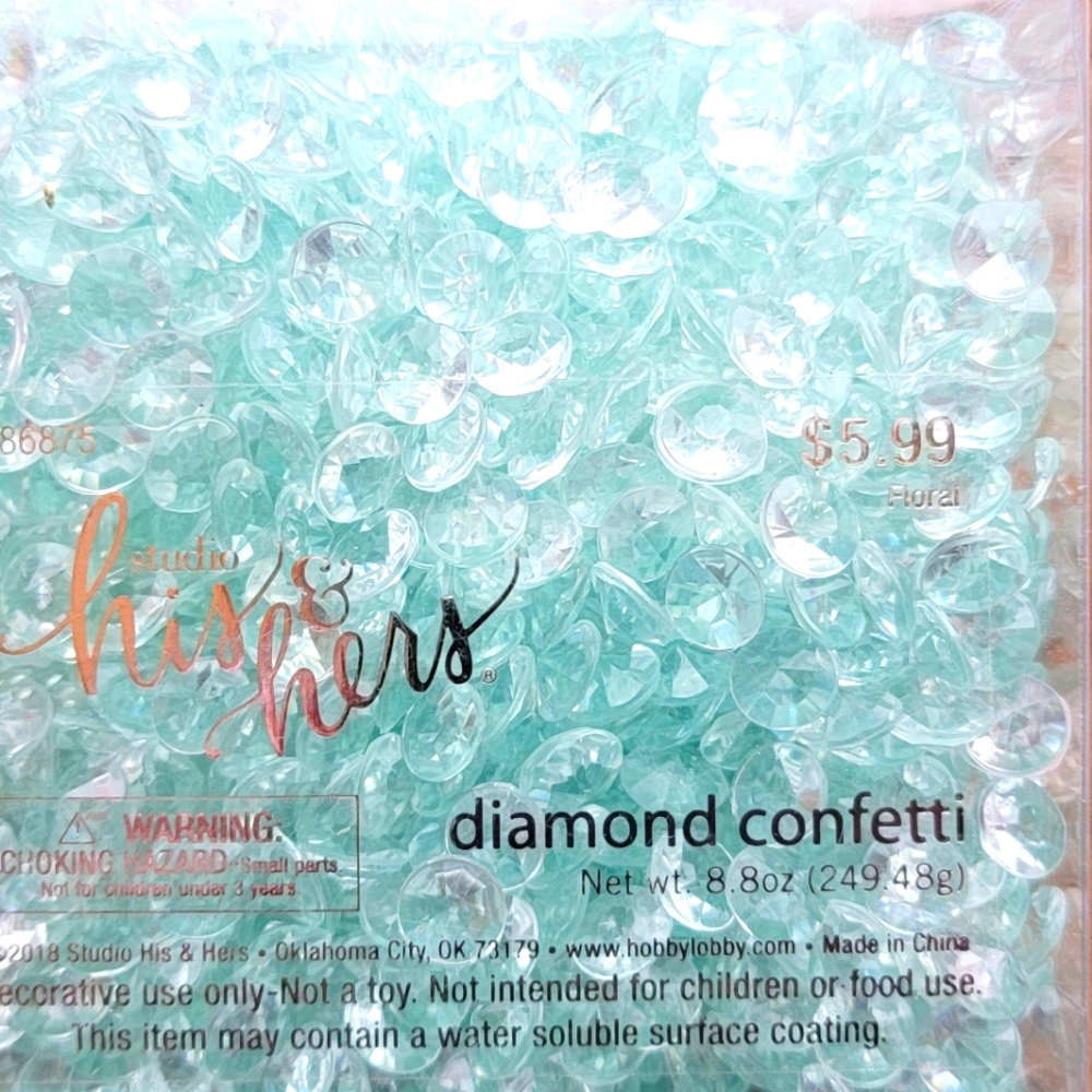 Diamond confetti